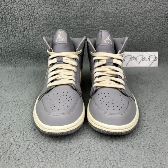 Jordan 1 Mid Womens 9.5 Shoes Atmosphere Grey Light Bone Pale Ivory Nike Air I 2 - Picture 4 of 11